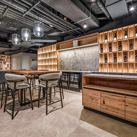 Elements 4* 타트란스카롬니카